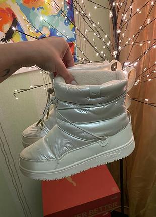Красивые перламутровые дутики puma