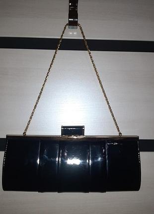 Сумочка-клатч лаковая