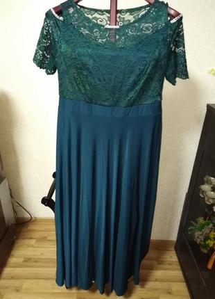 Красивое вечернее платье из французского трикотажа.