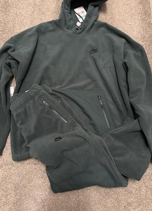 Спортивий зимовий костюм nike флісовий дуже тепний розміра в наявності s та м