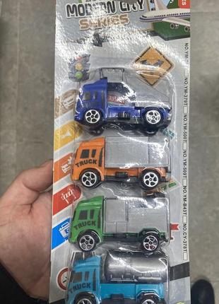 Новый набор детских машинок