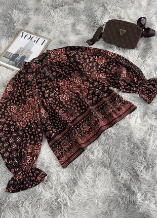 Легка блуза сорочка