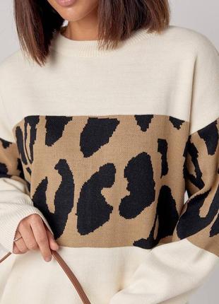 Светр жіночий оверсайз з принтом 3