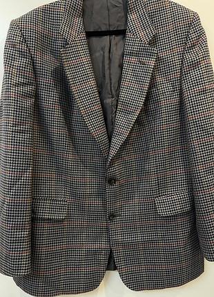 Стильний вовняний піджак