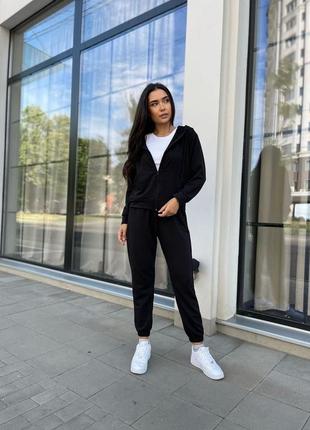 Костюм женский