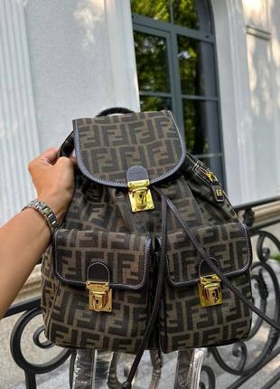 Жіночий рюкзак