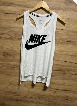 Nike swooch