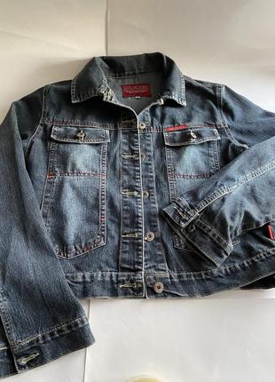 Куртка джинсова
