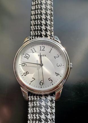 Timex кварцевые наручные часы из америкы, 90ти