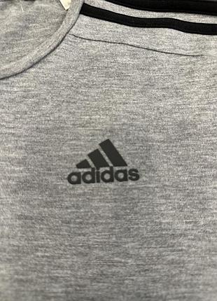 Футболка adidas
