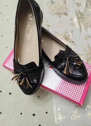 Кожаные лоферы балетки
