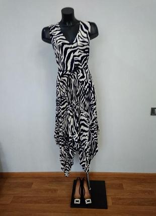 Платье женское р m/l ax paris