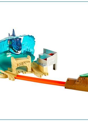 Трек hot wheels бегство от акули