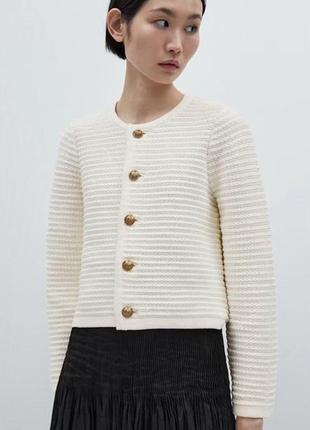 Кремовый кардиган massimo dutti