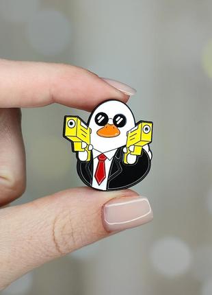 Металевий значок, пін "качка зі зброєю. агент 007" (знач0658)