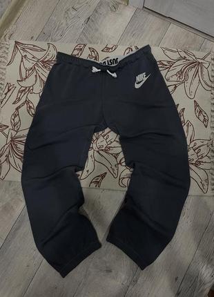 Спортивные штаны nike