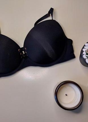 Бюстгальтер черный пуш-ап 75с
