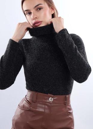 Жіноча водолазка