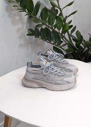 Кроссовки для девочки 6