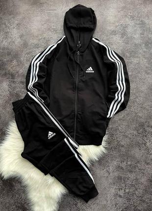 Спортивный костюм adidas