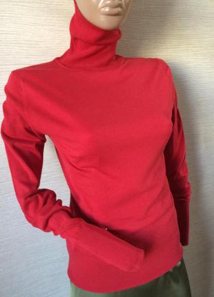 Женская красная водолазка7 фото