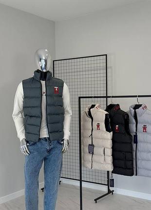 Чоловіча жилетка tommy hilfiger на зиму у синьому  кольорі з якісного матеріалу стильна та зручна