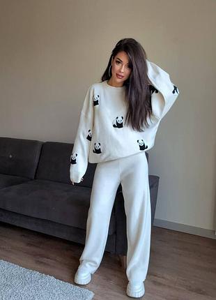 Костюм трикотажный,костюм