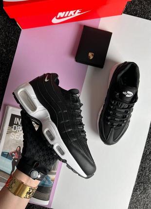 Женские кроссовки nike air max 95 black white