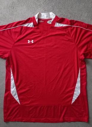 Брендовая футболка under armour.