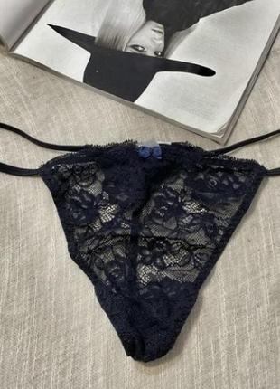 Intimissimi восхитительные черные кружевные стринги