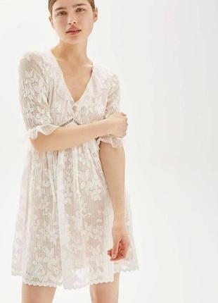 Белое кружевное короткое платье от topshop