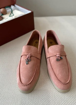 Женские розовые кашемировые замшевые лоферы loro piana summer walk с логотипом лоро пиана lp