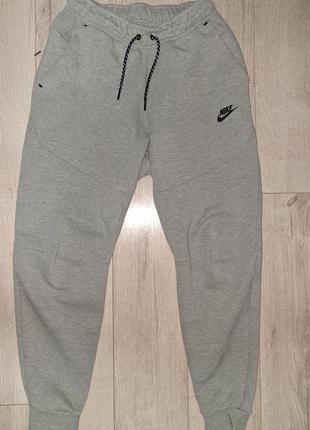 Штаны tech fleece
