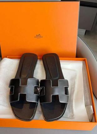 Женские черные кожаные шлепанцы hermes oran гермес оран эрмес повседневные шлепки на плоской подошве