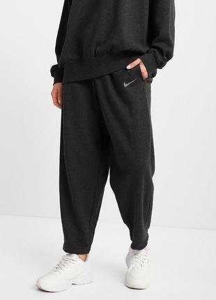 Нові оригінальні спортивні штани nike move to zero найк