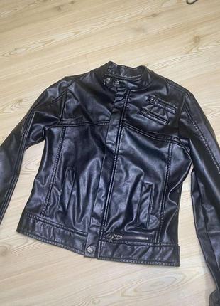 Куртка женская эко кожа 42 размер