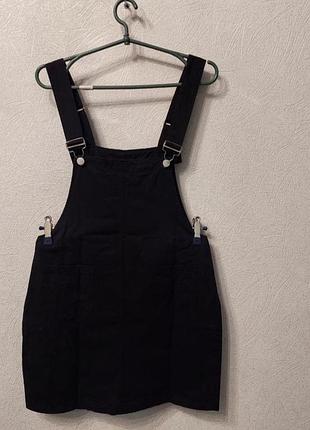Черный сарафан на брителях, комбинезон