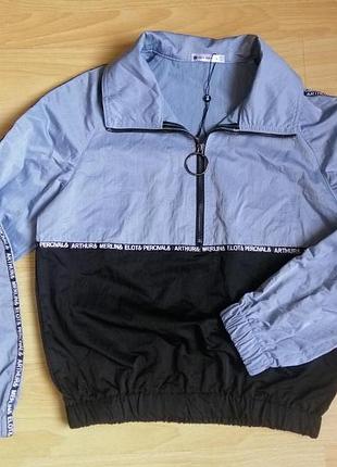 Куртка вітровка xs-s