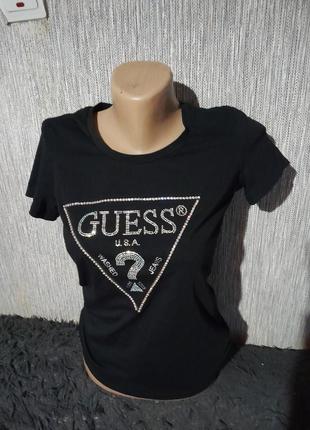 Футболка guess камушки сваровские.