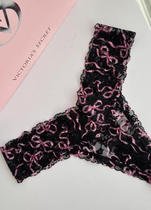 Мереживні трусики стринги victoria’s secret