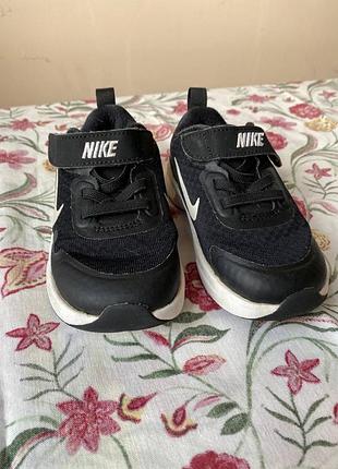 Детские кроссовки nike