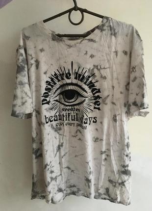 Футболка з оком