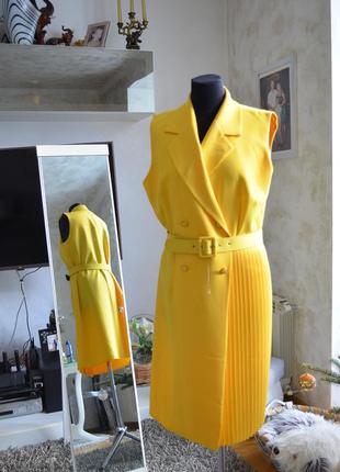 Платье желтое с пояском
