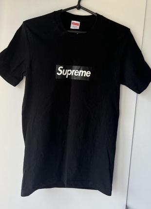 Футболка supreme