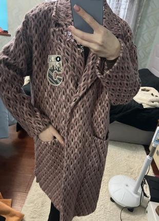 Шикарне вовняне пальто