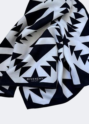 Шелковый платок givenchy 100% шёлк