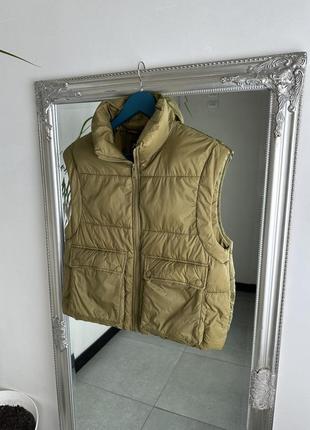 Жилет zara бежевого кольору