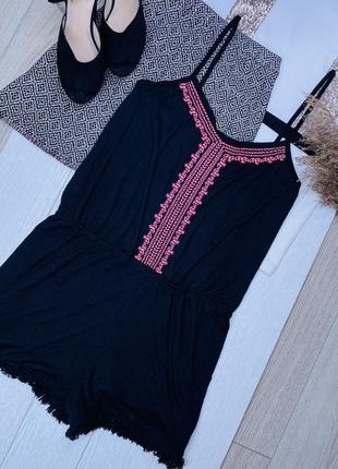 Новый черный трикотажный комбинезон m комбинезон с шортами комбинезон с вышивкой