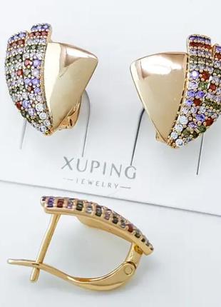 Серьги асимметричный треугольник с разноцветным цирконом, англ.замок, медзолото xuping позолота 18к