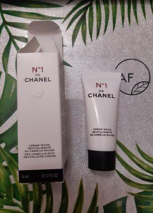 Восстанавливающий крем для лица chanel Even n1 de chanel Even red camellia rich revitalizing cream